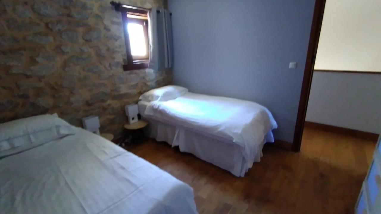 Character 2 Bed Cottage Within Walking Distance Of Bar/Restaurants Piégut-Pluviers エクステリア 写真