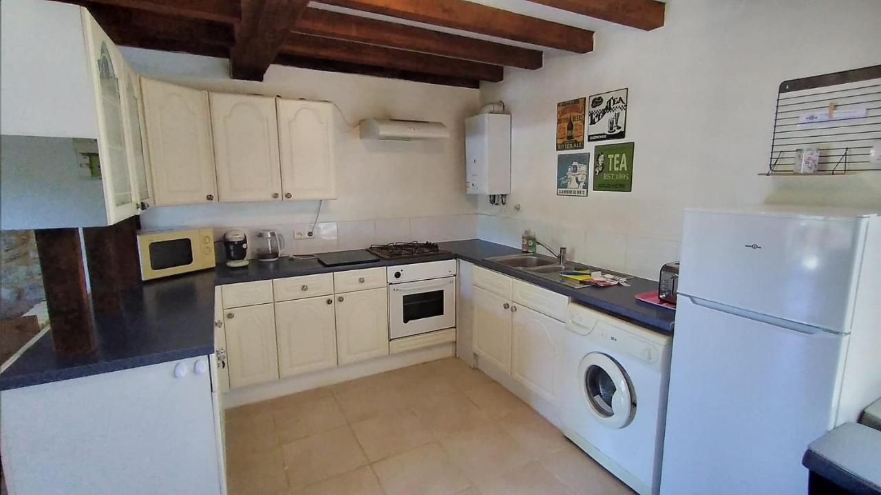 Character 2 Bed Cottage Within Walking Distance Of Bar/Restaurants Piégut-Pluviers エクステリア 写真